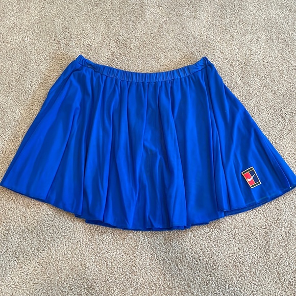 Nike Tennis Mesh Skirt - Picture 1 of 3